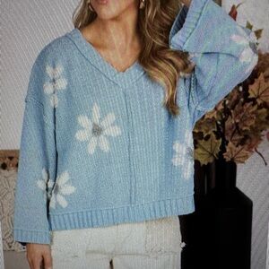 POL Cozy Blue and White V-Neck Sweater